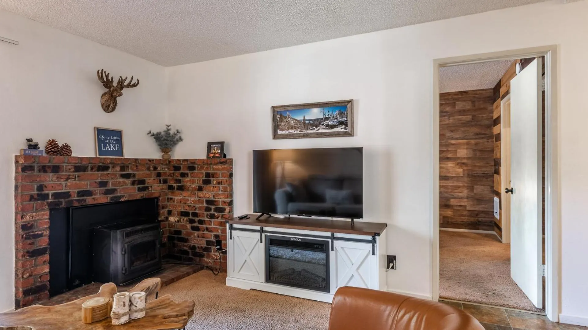 Cozy Cabin-Style Condo In Central Location Mammoth Lakes