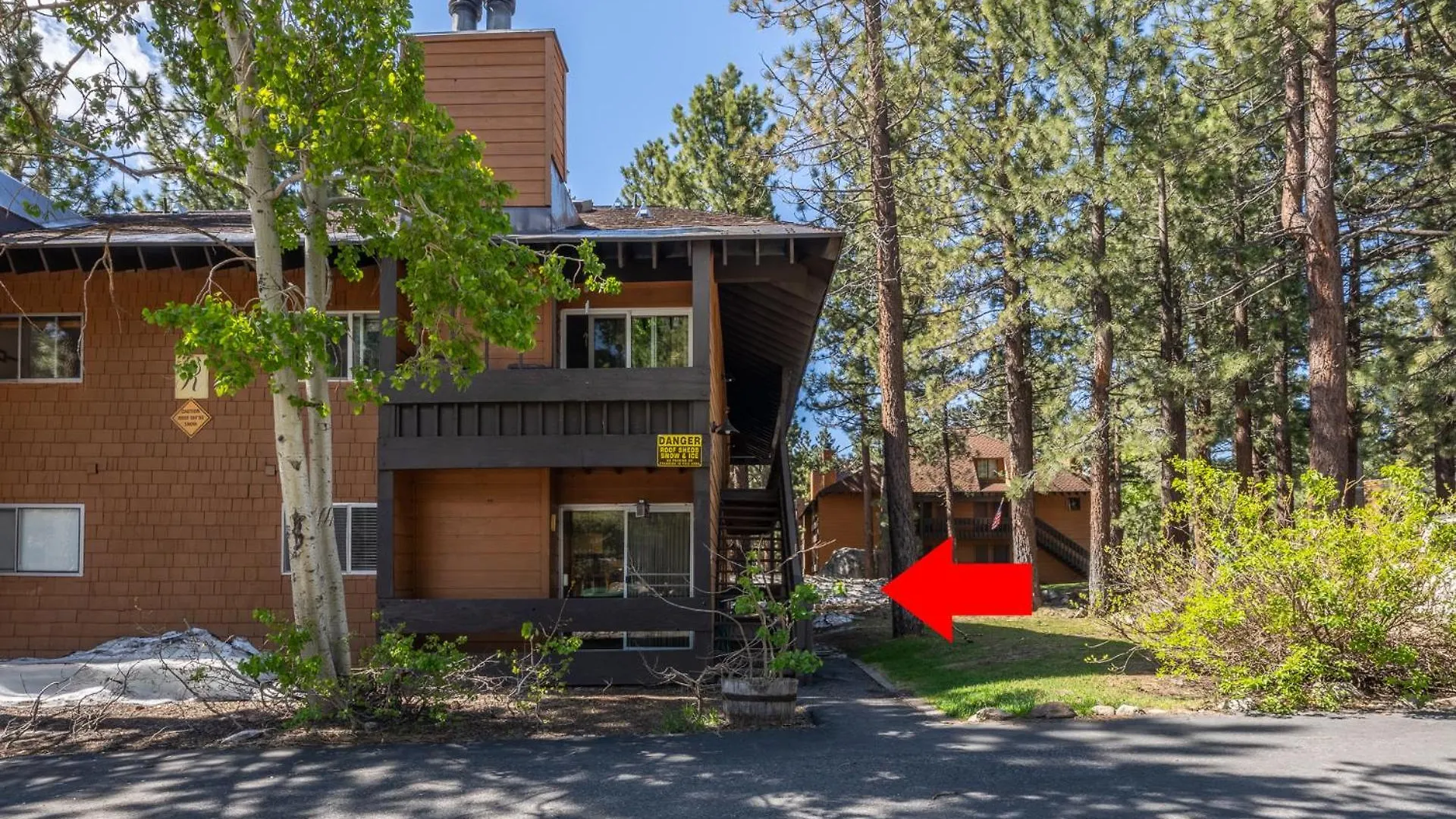 Cozy Cabin-Style Condo In Central Location Mammoth Lakes Apartment