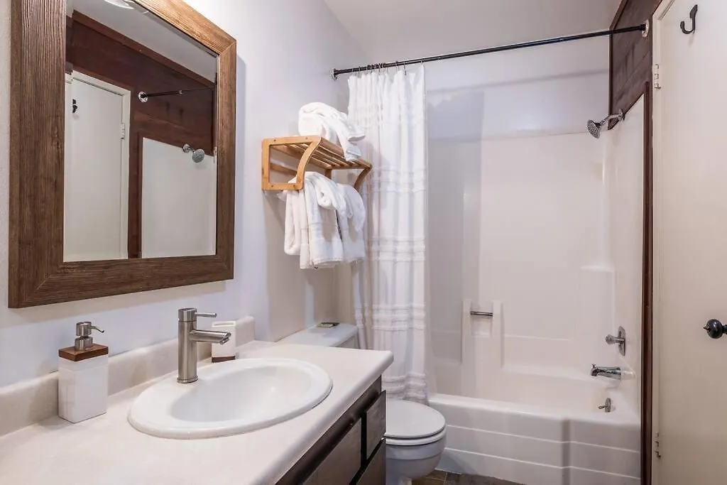 Apartment Cozy Cabin-Style Condo In Central Location Mammoth Lakes